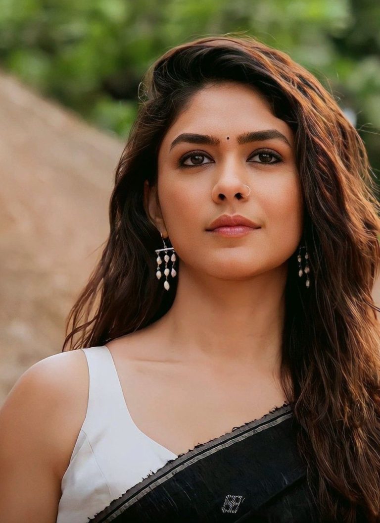 "Mrunal Thakur: The Journey From ₹500 TV Actress to Pan-India Star"